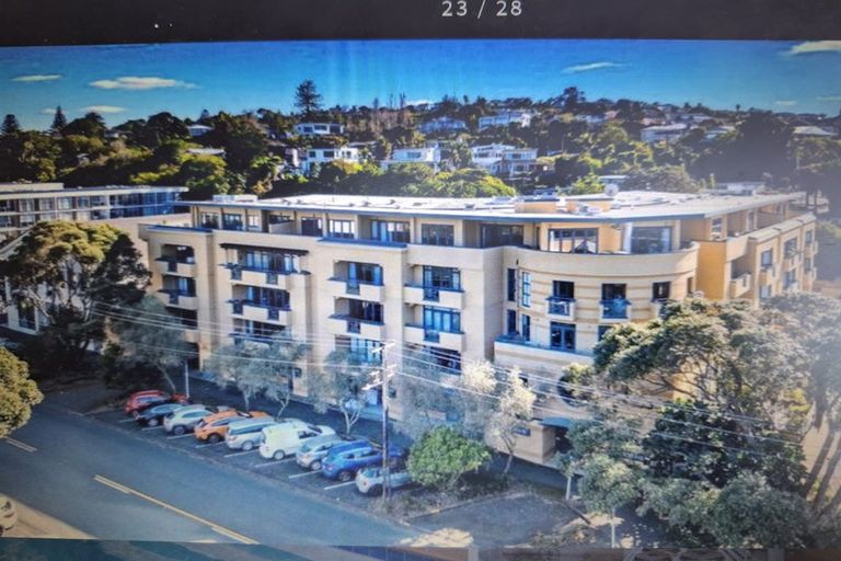 Photo of property in Bacchus Apartments, 1d/9 Bute Road, Browns Bay, Auckland, 0630