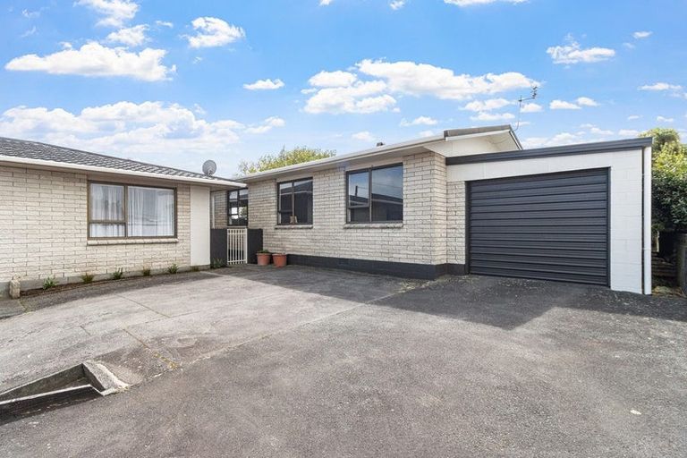 Photo of property in 23b Stoke Street, Westown, New Plymouth, 4310