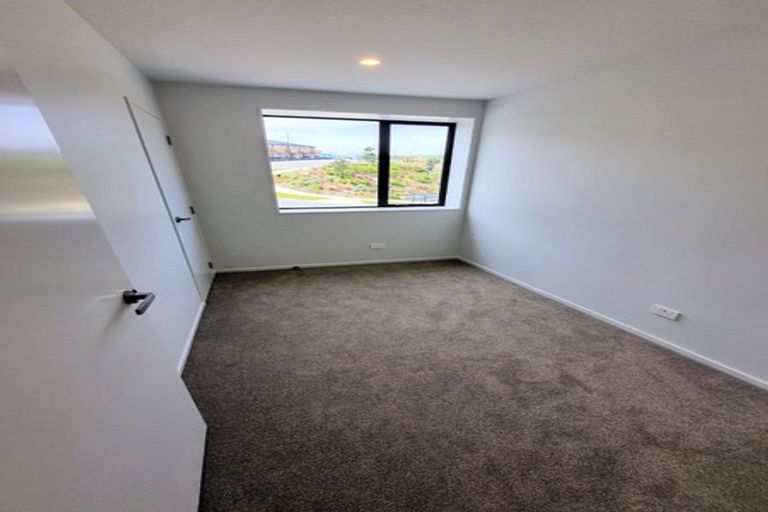 Photo of property in 17 Bee Lane, Whitby, Porirua, 5024