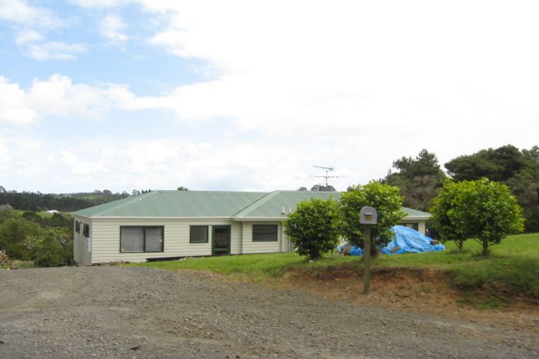 Photo of property in 80 Puke Road, Kumeu, 0891
