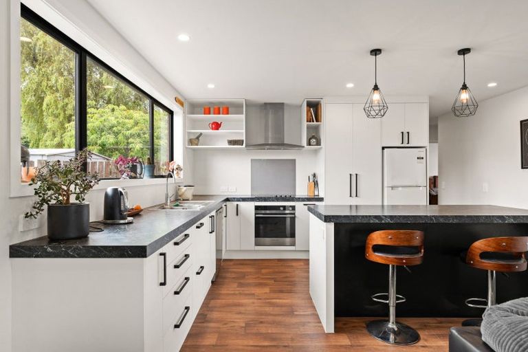 Photo of property in 86 Main South Road, Green Island, Dunedin, 9018