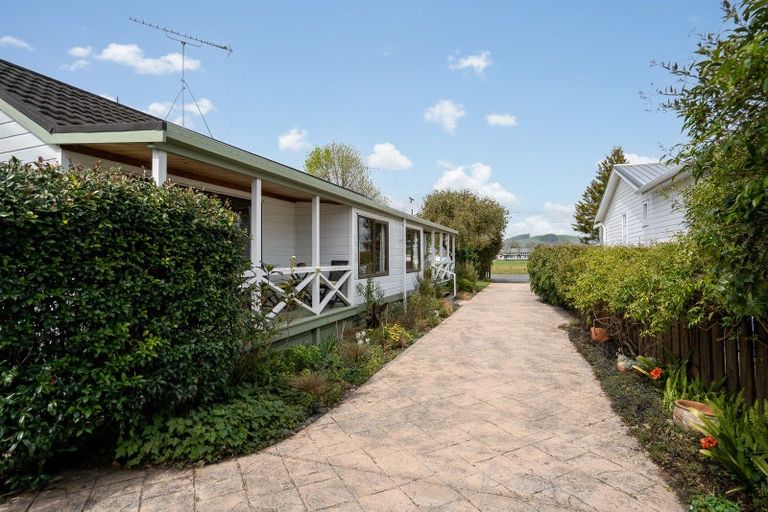 Photo of property in 42 Williams Street, Cambridge, 3434