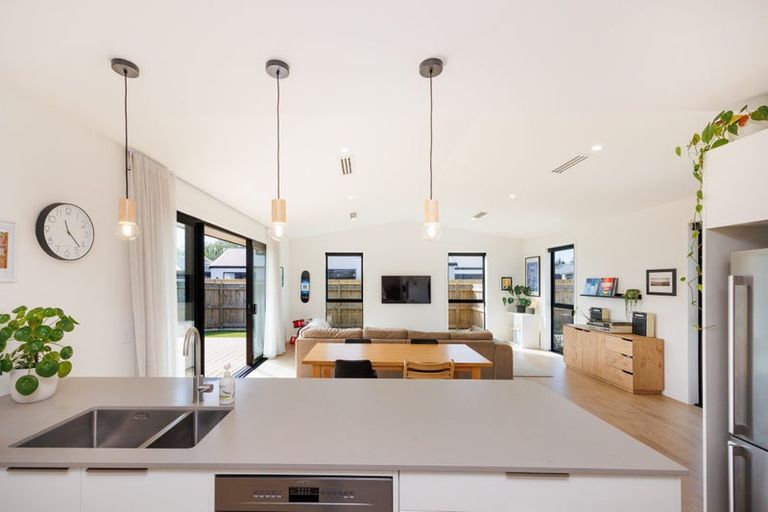 Photo of property in 85 Freedom Drive, Kelvin Grove, Palmerston North, 4470