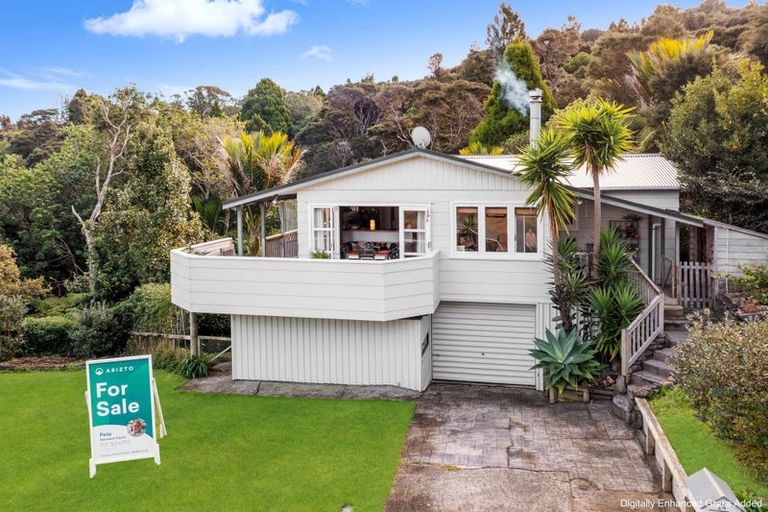 Photo of property in 24 Punga Place, Whitianga, 3510