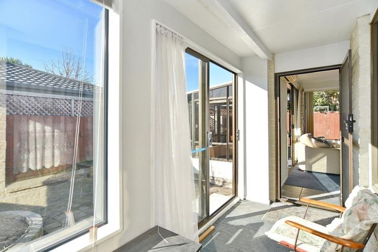 Photo of property in 2 Sawyers Arms Road, Northcote, Christchurch, 8052