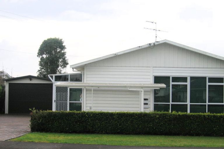 Photo of property in 24a Opaheke Road, Papakura, 2110