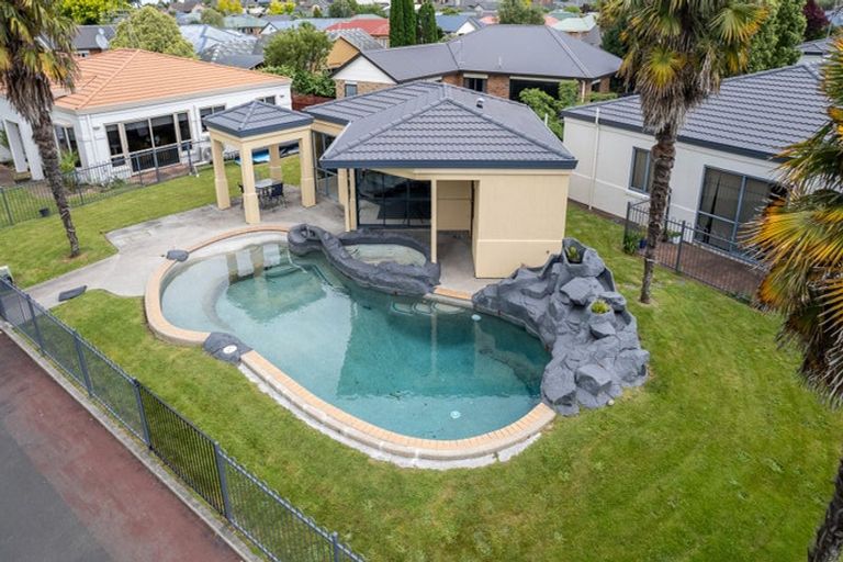 Photo of property in 10 Sudbury Court, Rototuna North, Hamilton, 3210