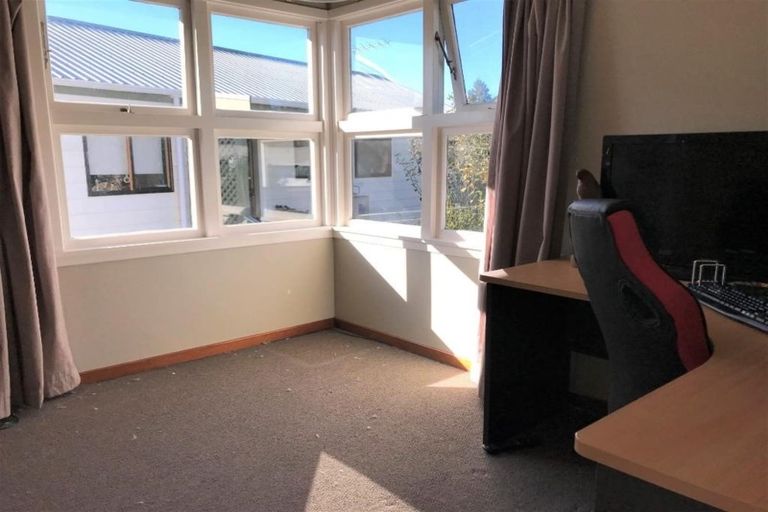 Photo of property in 519 Mangorei Road, Highlands Park, New Plymouth, 4312