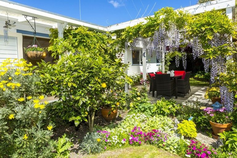 Photo of property in 50a Thackeray Street, Trentham, Upper Hutt, 5018