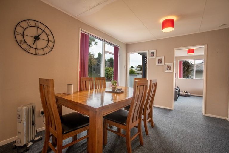 Photo of property in 31 Beaumaris Crescent, Ascot Park, Porirua, 5024