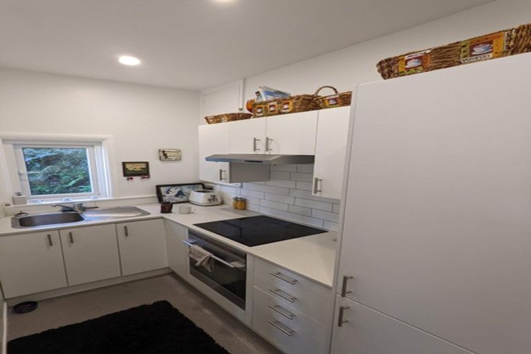 Photo of property in 8/71 Garden Road, Northland, Wellington, 6012