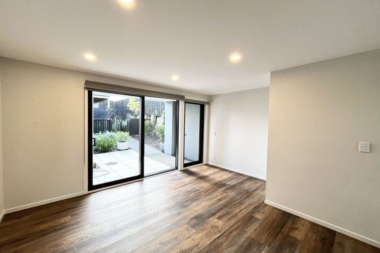 Photo of property in 18 Pukakaho Lane, Papatoetoe, Auckland, 2025