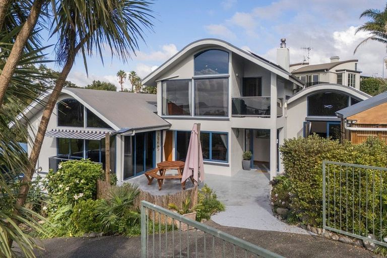 Photo of property in 28 Owen Place, Omokoroa, 3114