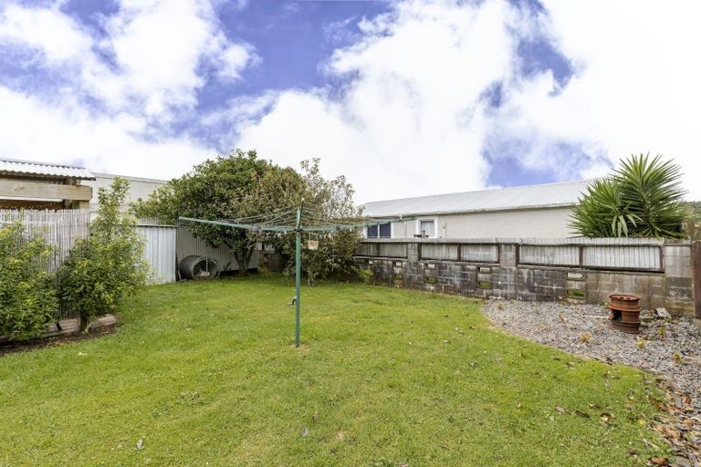 Photo of property in 58 Mould Street, Waitara, 4320