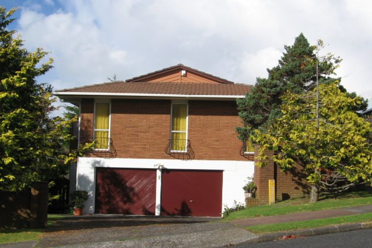 Photo of property in 16 Amante Crescent, Mairangi Bay, Auckland, 0630