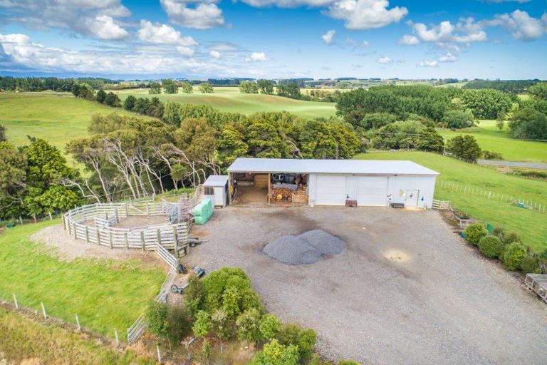 Photo of property in 760 Halcombe Road, Halcombe, Feilding, 4775