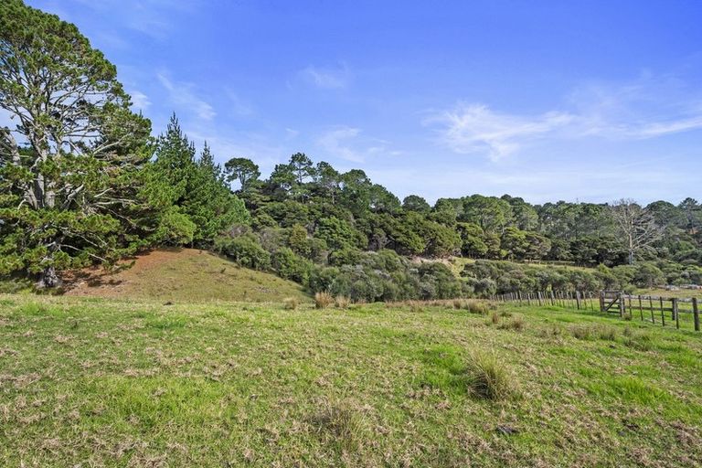 Photo of property in 422 Ridge Road, Coatesville, Albany, 0793