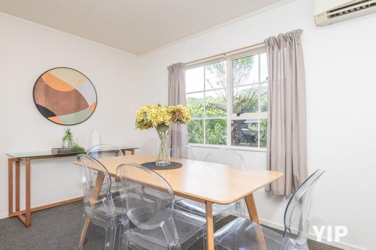 Photo of property in 10 Northwood Close, Woodridge, Wellington, 6037