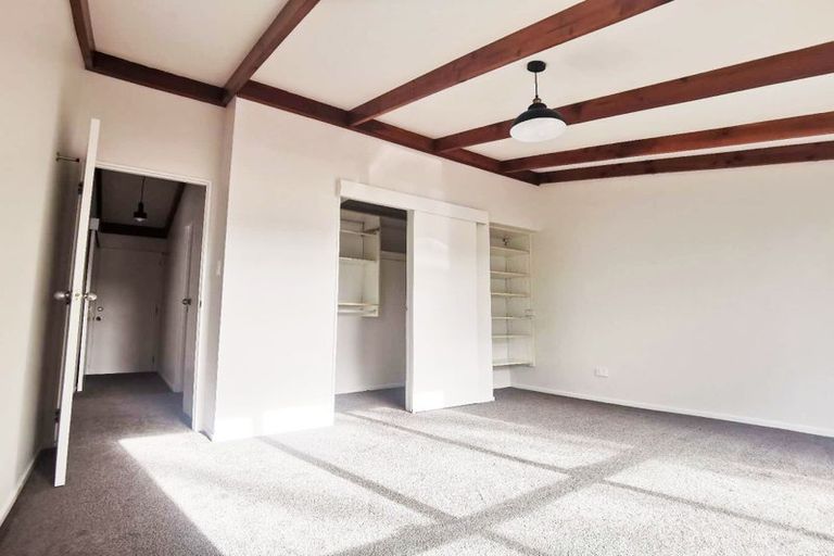 Photo of property in 1/234 Wairau Road, Wairau Valley, Auckland, 0627