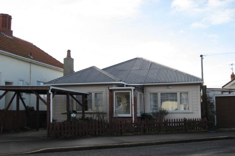 Photo of property in 16 Hargest Crescent, Saint Kilda, Dunedin, 9012