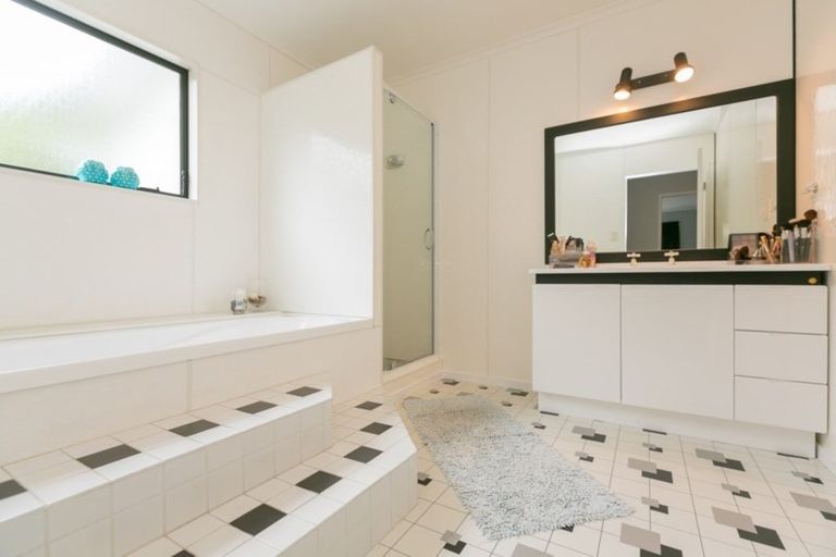 Photo of property in 84 Dorset Avenue, Lynmouth, New Plymouth, 4310