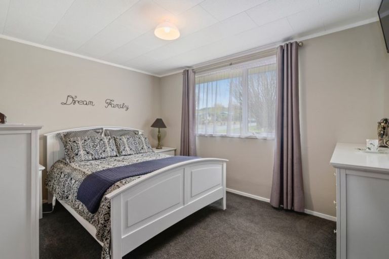 Photo of property in 1 Marcasite Place, Pukehangi, Rotorua, 3015