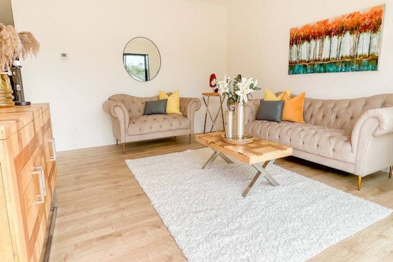 Photo of property in 2 Hayley Court, Wainui, Silverdale, 0992