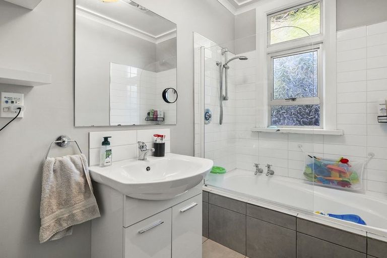 Photo of property in 23 Oakland Street, Andersons Bay, Dunedin, 9013