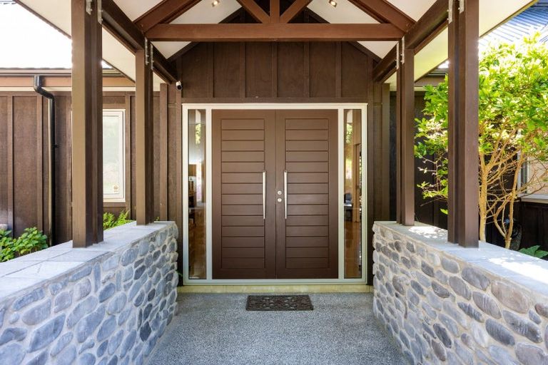 Photo of property in 38 Tauroa Valley Road, Havelock North, 4130