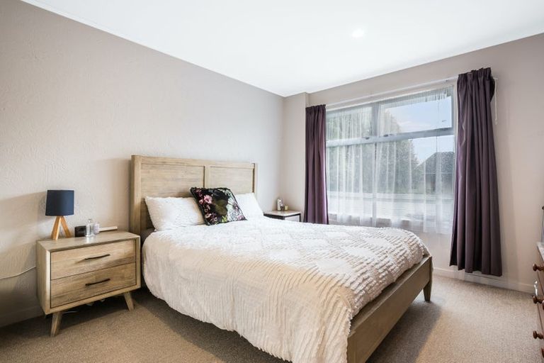 Photo of property in 6/35 Mana Esplanade, Paremata, Porirua, 5026