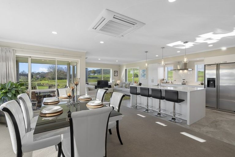 Photo of property in 14 Captains Loop, Haruru, 0204