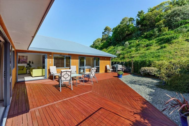 Photo of property in 4 Leanne Way, Waikanae Beach, Waikanae, 5036