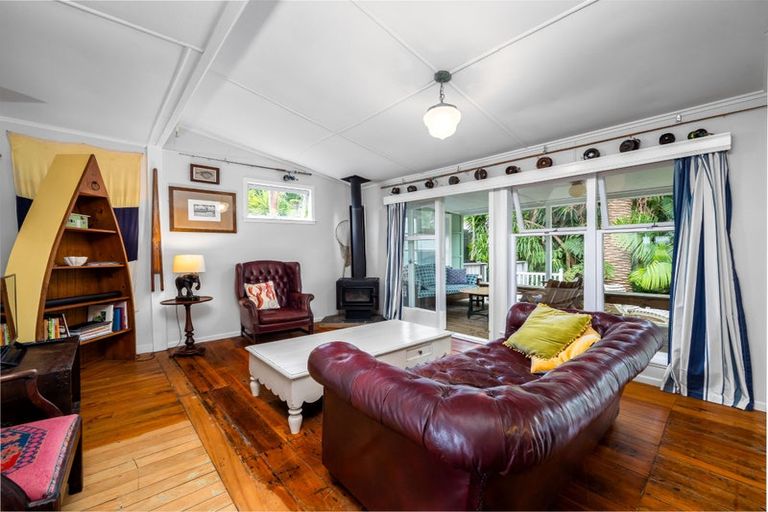 Photo of property in 30 Florance Avenue, Russell, 0202