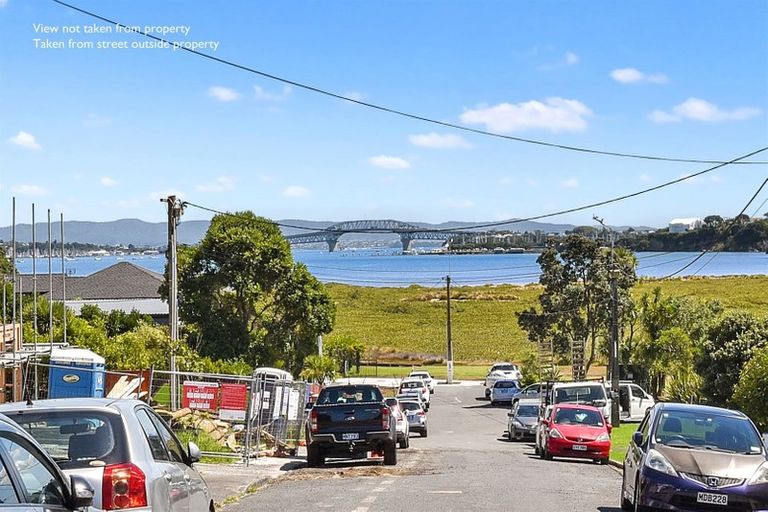 Photo of property in 37 Kawerau Avenue, Devonport, Auckland, 0624