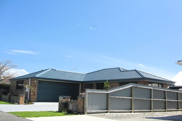 Photo of property in 2 Black Street, Stoke, Nelson, 7011