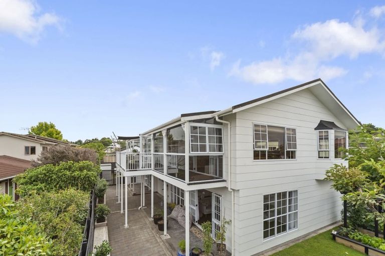 Photo of property in 4 Ingle Avenue, Waipahihi, Taupo, 3330