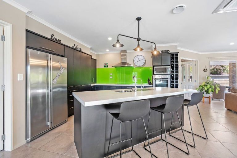 Photo of property in 1 Catherin Servant Close, Maunu, Whangarei, 0110