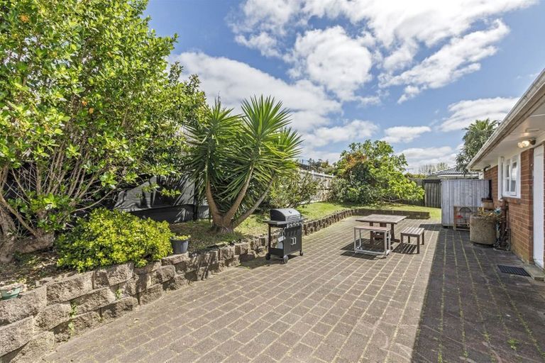 Photo of property in 20 Mcphail Street, Birkdale, Auckland, 0626