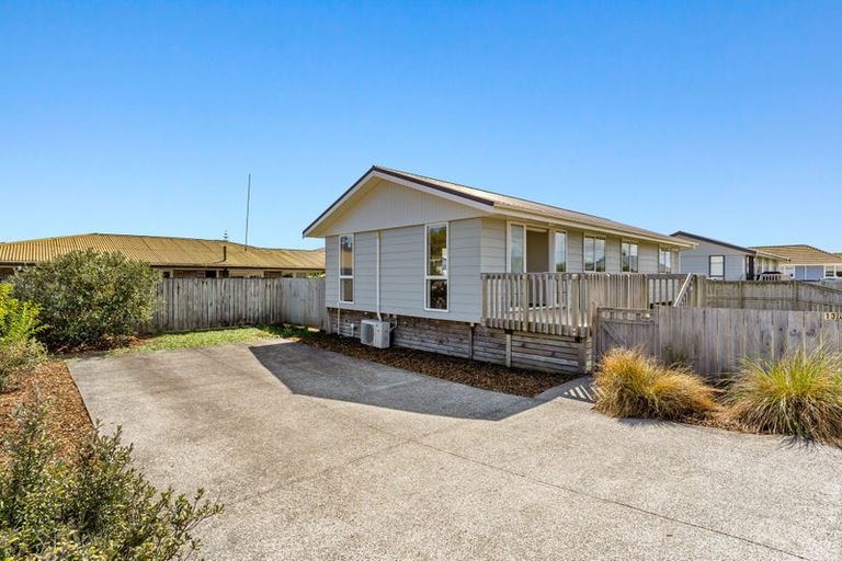 Photo of property in 13a Springs Road, Parakai, 0830