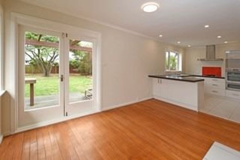 Photo of property in 54 Hounslow Street, Ilam, Christchurch, 8041