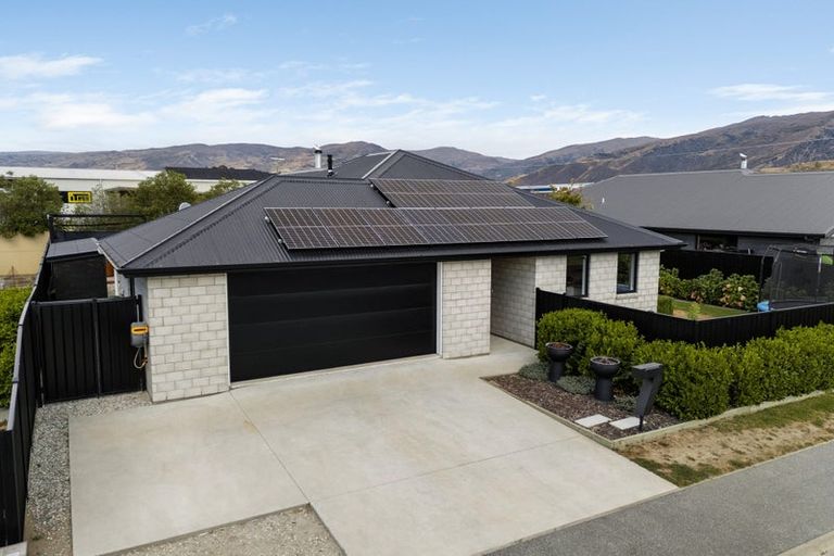 Photo of property in 7 Phoenix Place, Cromwell, 9310