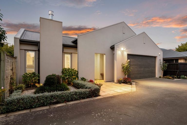 Photo of property in 20a Coolspring Way, Redwood, Christchurch, 8051