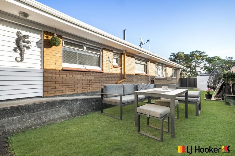 Photo of property in 5 Freshney Place, Hillpark, Auckland, 2102