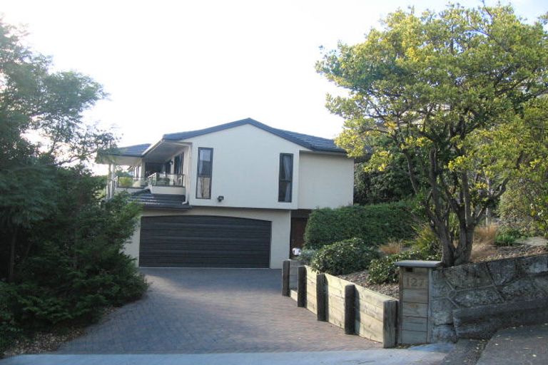 Photo of property in 127 Chaucer Road, Hospital Hill, Napier, 4110