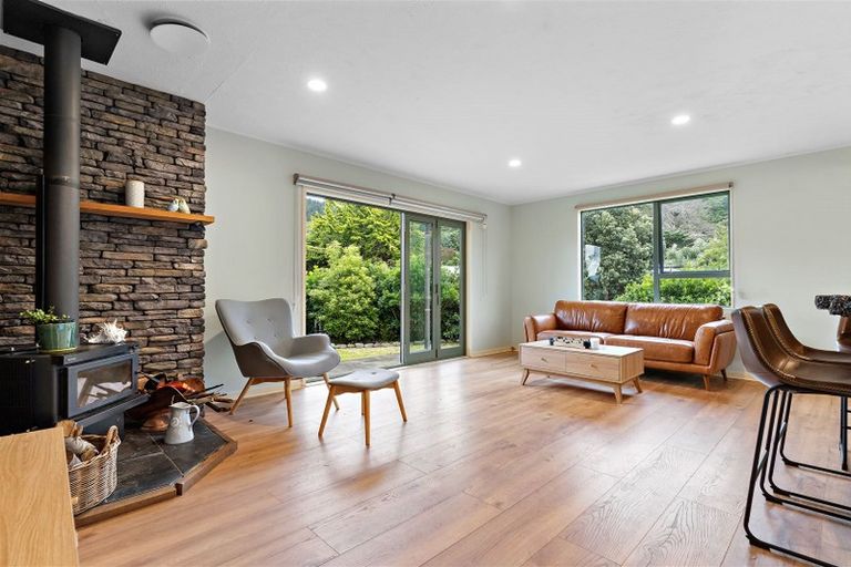 Photo of property in 9 Kowhai Grove, Featherston, 5710