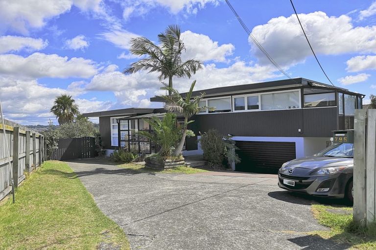 Photo of property in 796 East Coast Road, Oteha, Auckland, 0630