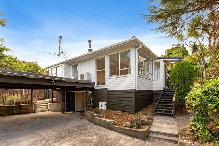 Photo of property in 4 Powrie Street, Glenfield, Auckland, 0629