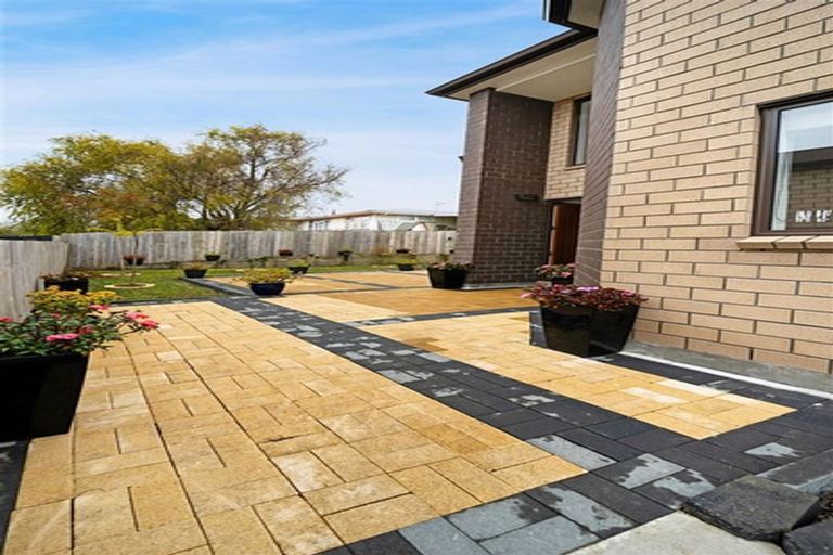 Photo of property in 74b Stamford Park Road, Mount Roskill, Auckland, 1041