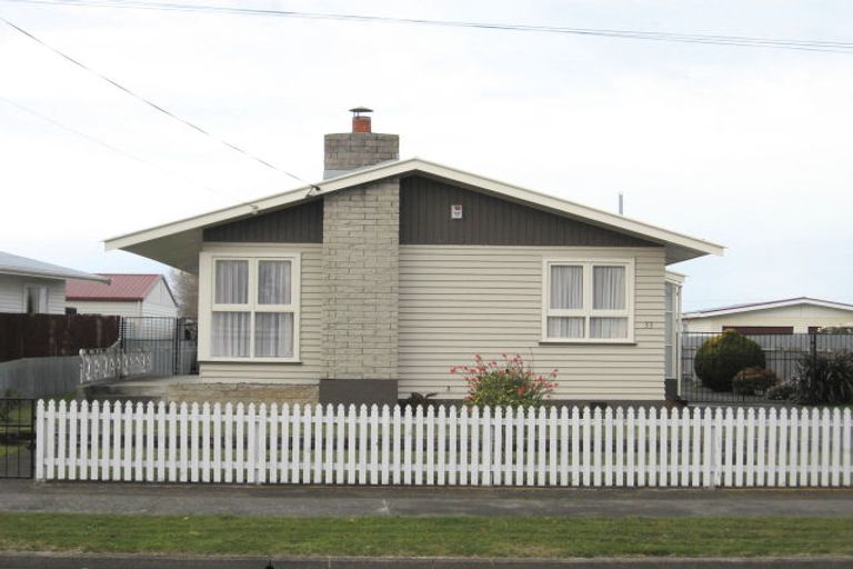 Photo of property in 33 Masefield Avenue, Maraenui, Napier, 4110