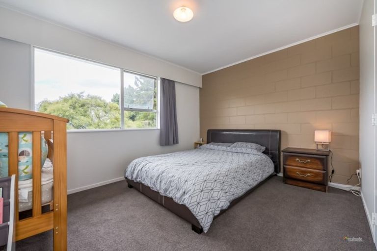 Photo of property in 4b Cedar Street, Maungaraki, Lower Hutt, 5010